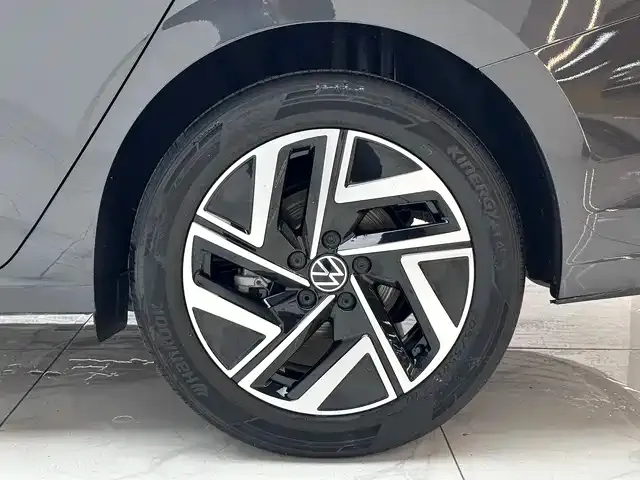 Volkswagen Sagitar — Фото автомобиля 13