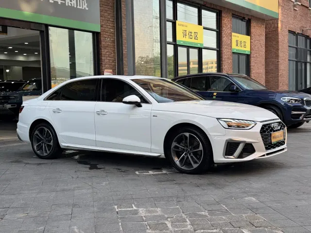 Audi A4L — Фото автомобиля 3