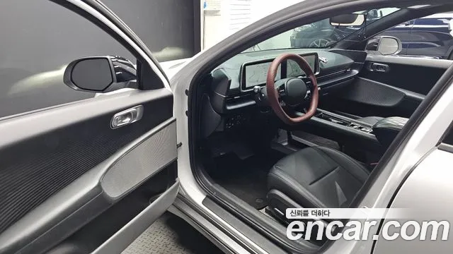 Hyundai Ioniq 6 — Фото автомобиля 15
