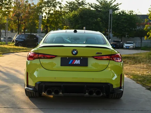 BMW M4 — Фото автомобиля 5