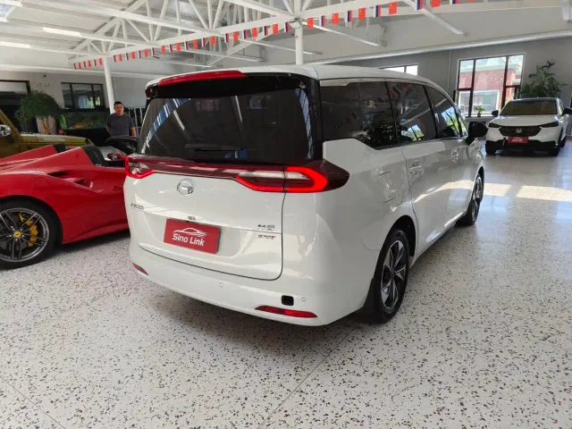 GAC Trumpchi M6 — Фото автомобиля 21