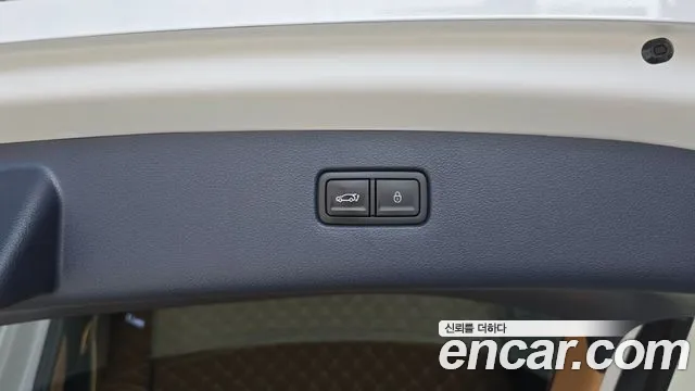 Genesis GV80 2.5T Бензин AWD — Фото автомобиля 27