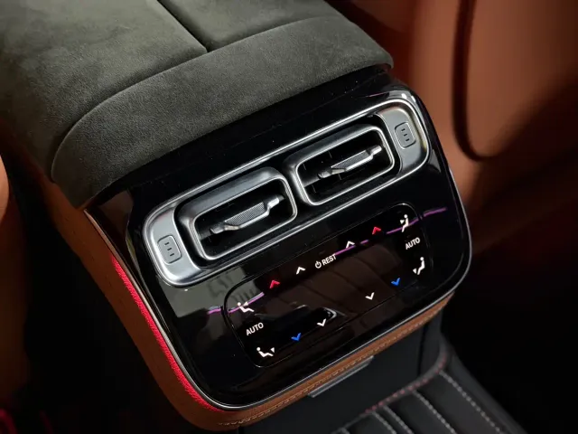 Mercedes-Benz S-Class — Фото автомобиля 8