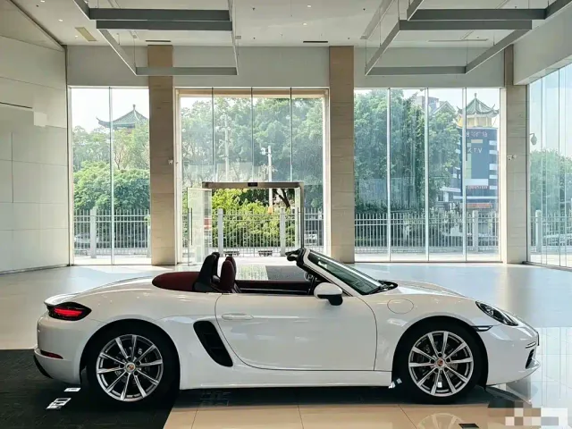 Porsche 718 — Фото автомобиля 6