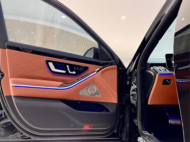 Mercedes-Benz Maybach S-Class — Фото автомобиля 26