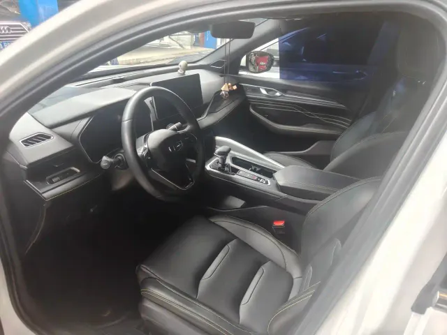Geely Xingrui — Фото автомобиля 7