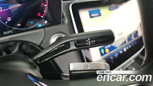 Mercedes-Benz E-Class — Фото автомобиля 9