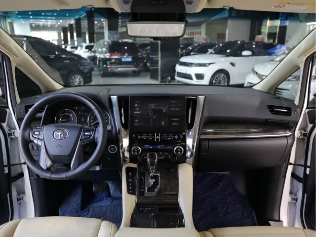 Toyota Vellfire — Фото автомобиля 12