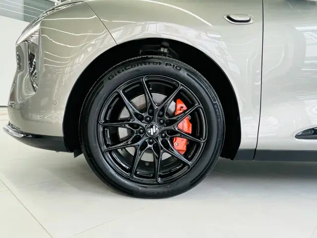 IM Motors LS6 — Фото автомобиля 5