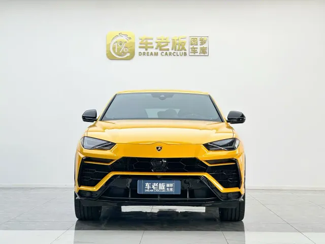 Lamborghini Urus — Фото автомобиля 2