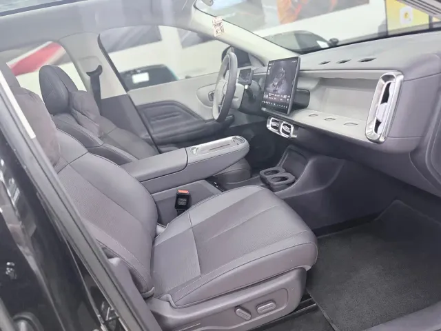 Leapmotor B10 — Фото автомобиля 12
