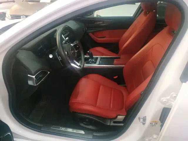 Jaguar XEL — Фото автомобиля 14