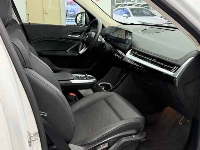 BMW X1 — Фото автомобиля 13