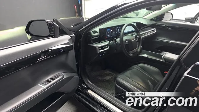 Hyundai Grandeur GN7 — Фото автомобиля 15