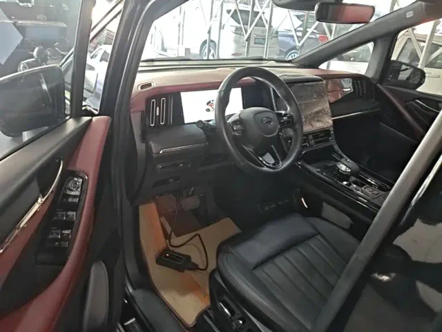 GAC Trumpchi M8 — Фото автомобиля 15