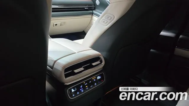 Genesis GV80 Coupe — Фото автомобиля 29