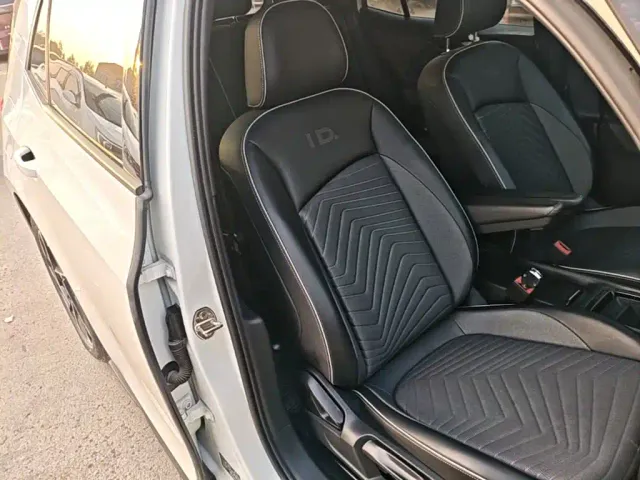 Volkswagen ID.3 — Фото автомобиля 24