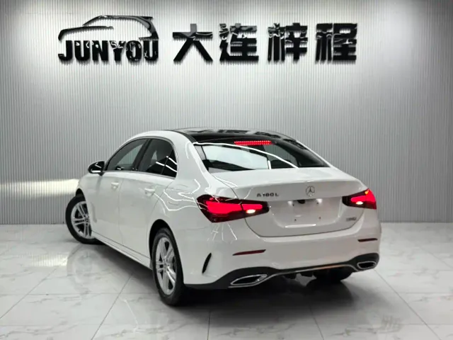 Mercedes-Benz A-Class — Фото автомобиля 6