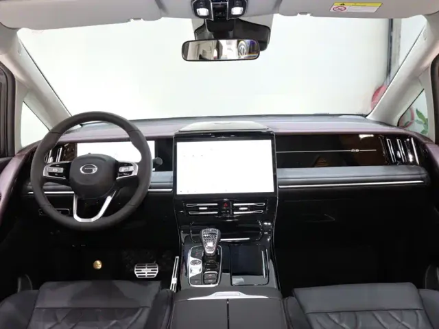 GAC Trumpchi M8 — Фото автомобиля 12