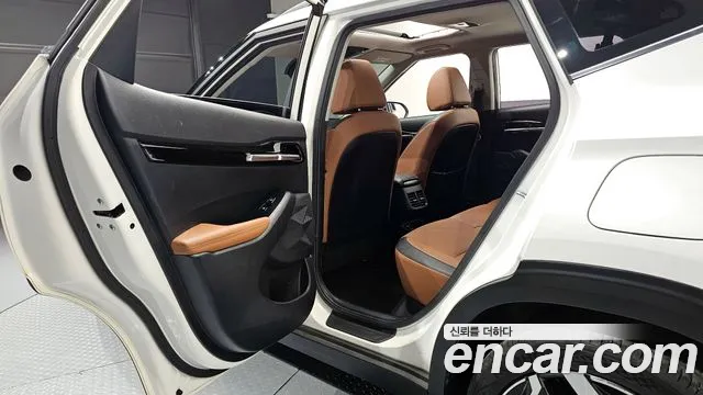 Kia Seltos Бензин 1.6 турбо 2WD — Фото автомобиля 8