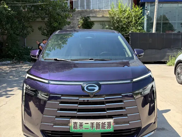 Фотография автомобиля — GAC Trumpchi E8