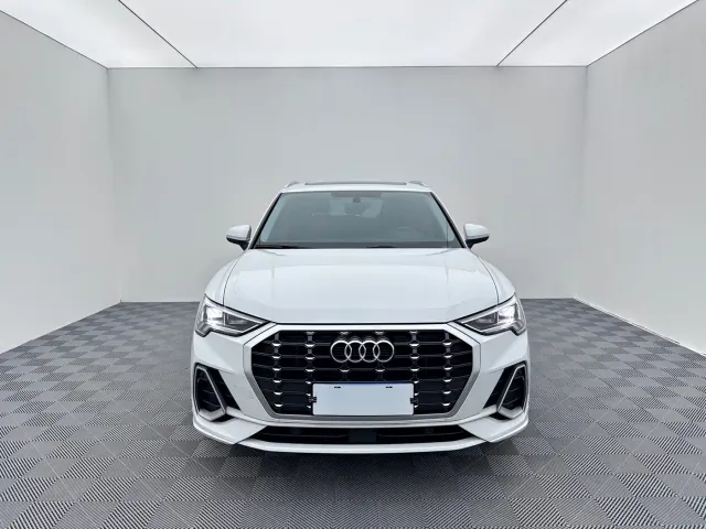 Audi Q3 — Фото автомобиля 2