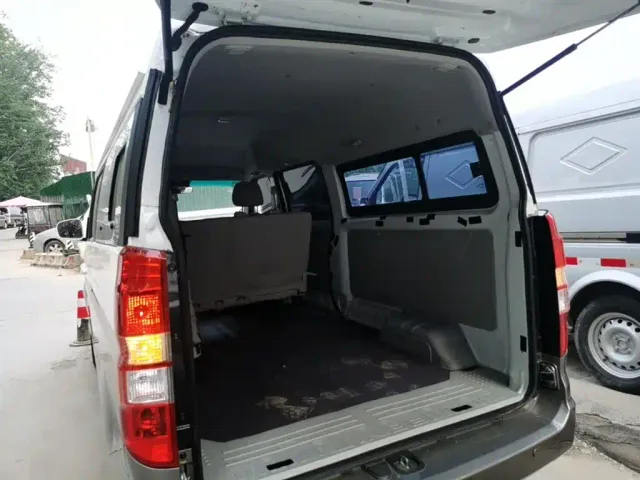Jinbei New Hiace X30L — Фото автомобиля 18