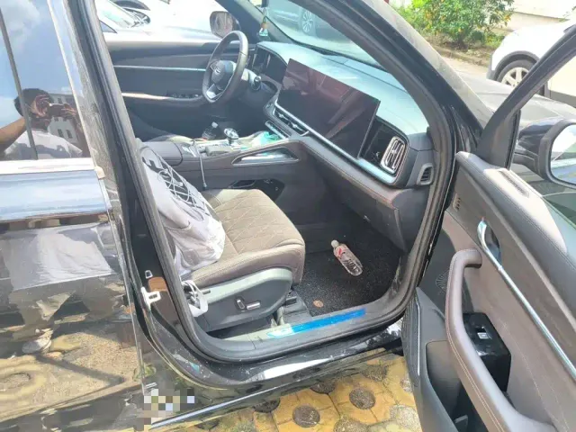 Geely Xingyue L — Фото автомобиля 16