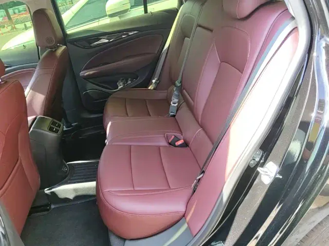Buick Regal — Фото автомобиля 16
