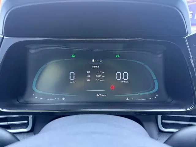 Hyundai Elantra — Фото автомобиля 11