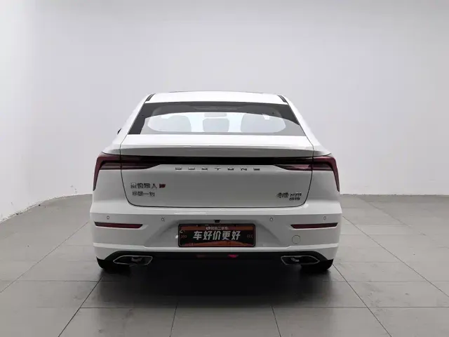 Bestune B70 — Фото автомобиля 4