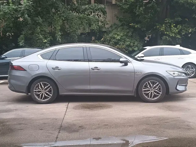BYD Qin PLUS — Фото автомобиля 4