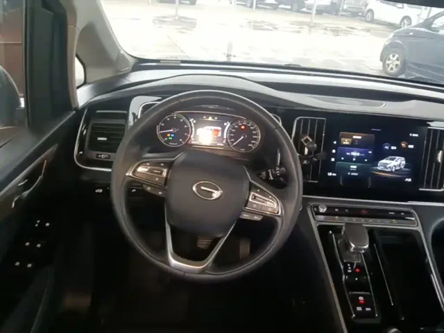 GAC Trumpchi M8 — Фото автомобиля 10