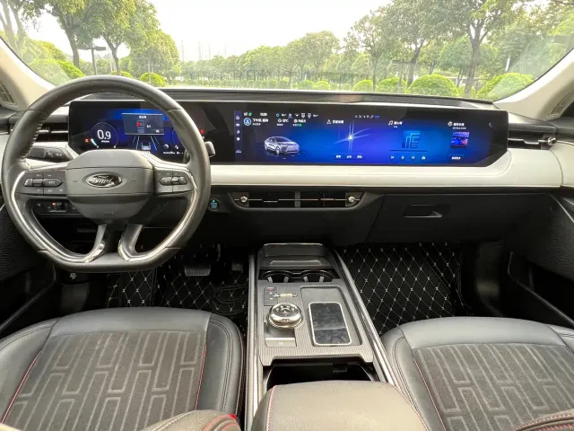 Ford Mondeo — Фото автомобиля 14