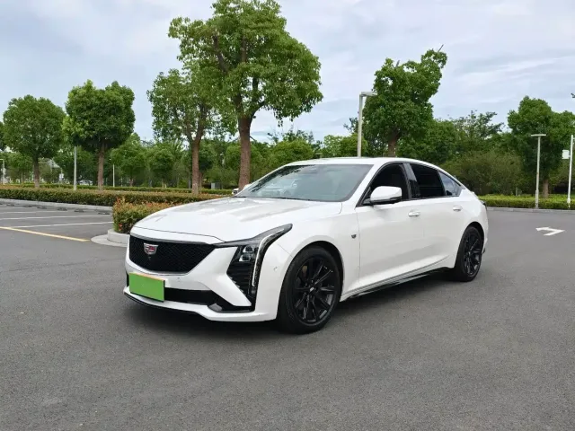 Фотография автомобиля — Cadillac CT5