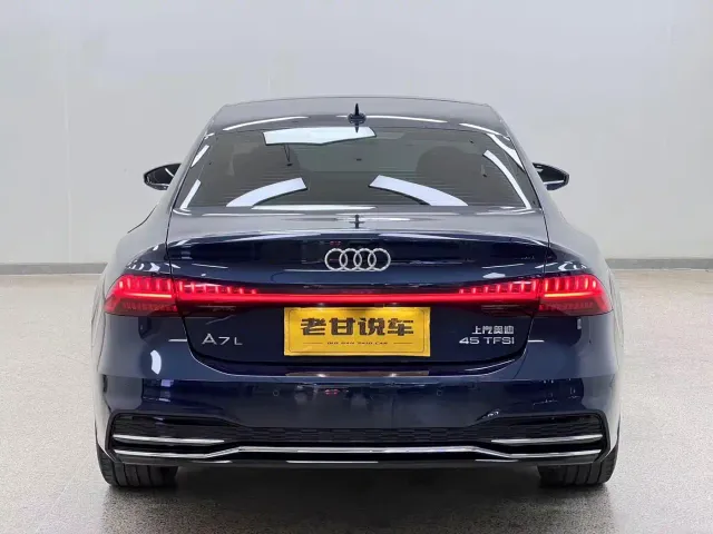 Audi Audi A7L 2022 45 TFSI S-line Future Dream Edition — Фото автомобиля 8