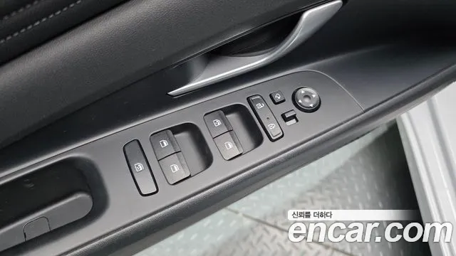 Hyundai Avante CN7 — Фото автомобиля 30
