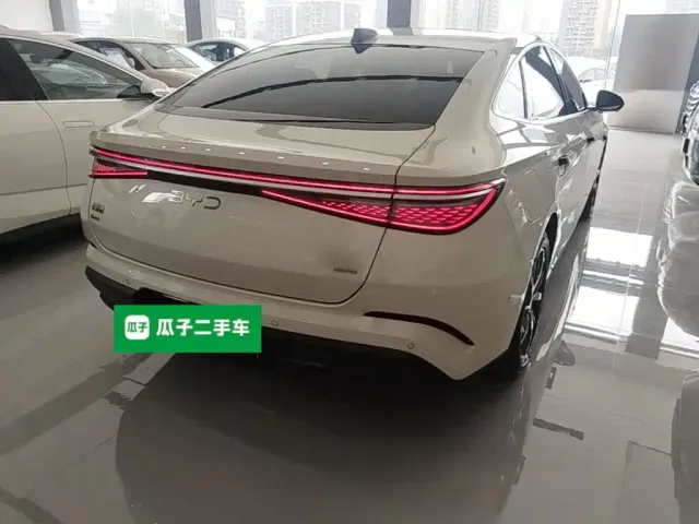 BYD Seal 07 DM-i — Фото автомобиля 6