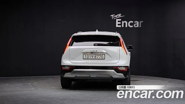 Kia Niro The All New Niro Signature — Фото автомобиля 4