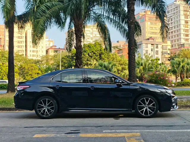 Toyota Camry — Фото автомобиля 7