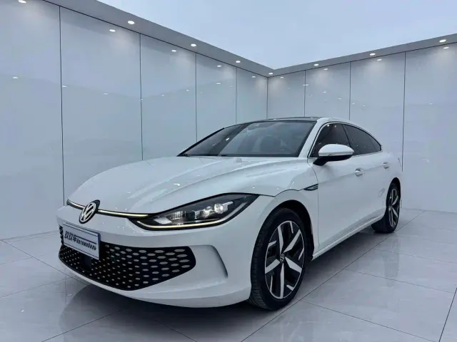 Фотография автомобиля — Volkswagen Lamando