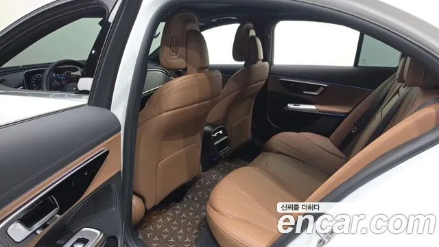 Mercedes-Benz E-Class W214 — Фото автомобиля 16