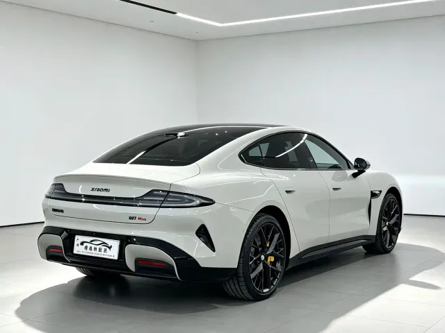 Xiaomi SU7 — Фото автомобиля 24