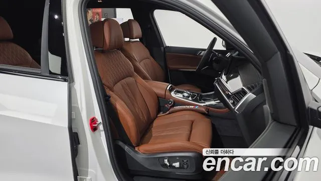 BMW X7 — Фото автомобиля 12