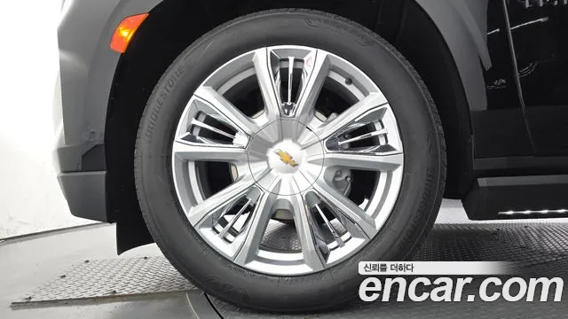 Chevrolet Tahoe — Фото автомобиля 5