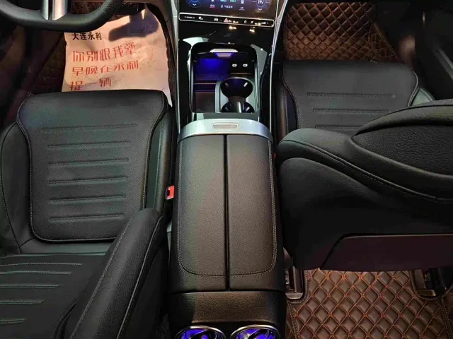 Mercedes-Benz C-Class — Фото автомобиля 15