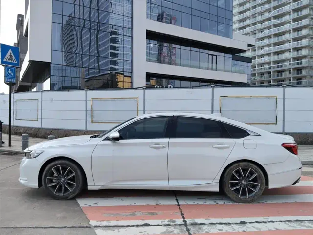 Honda Inspire — Фото автомобиля 3