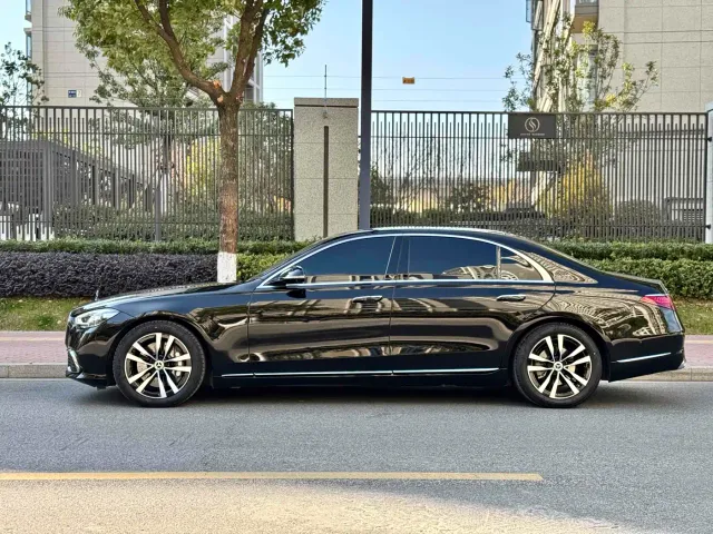 Mercedes-Benz S-Class — Фото автомобиля 11