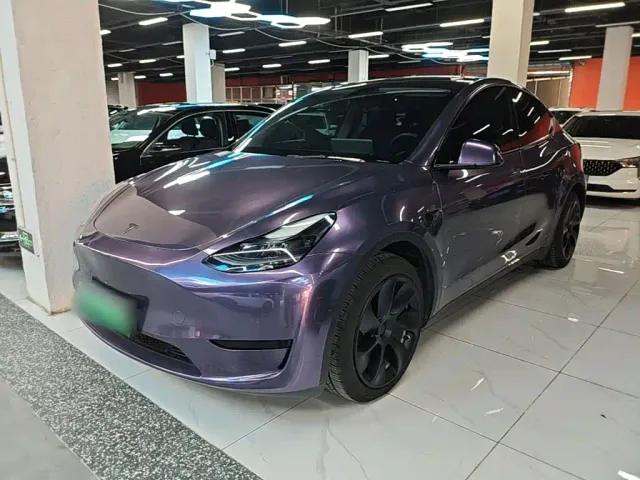 Фотография автомобиля — Tesla Model Y
