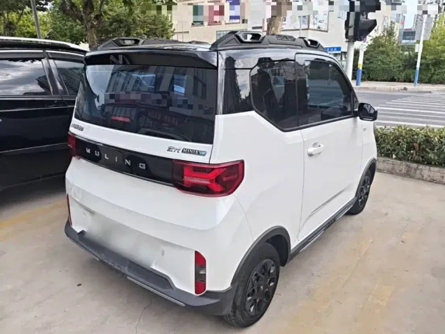 Wuling Hongguang Mini EV — Фото автомобиля 6